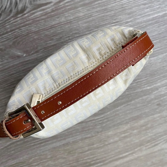 Authentic Designer handbags - Picture 2 of 5